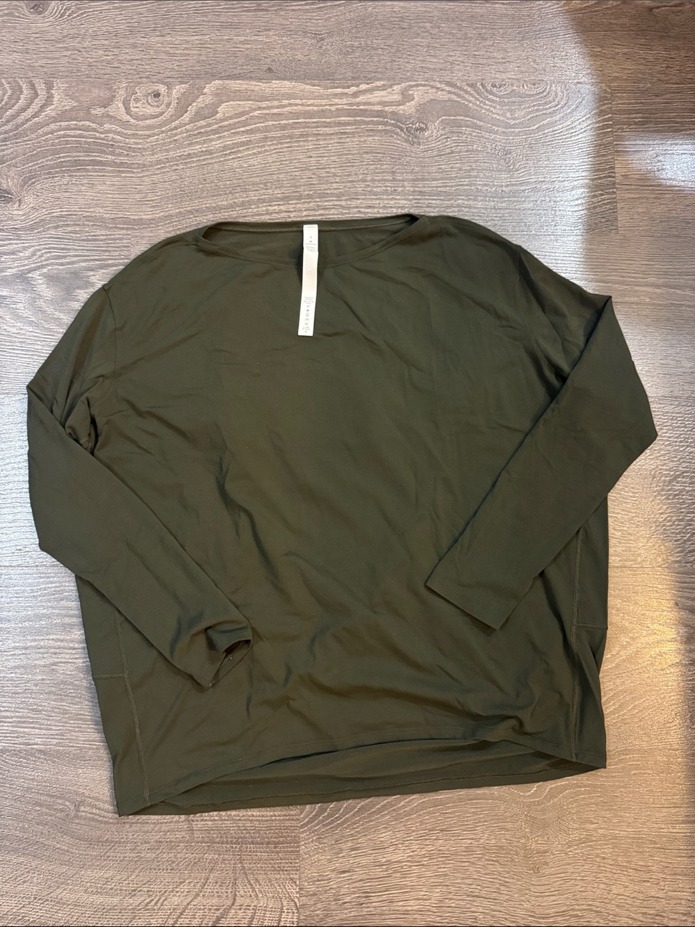 lululemon athletica Men's Long-Sleeve Crew in Olive